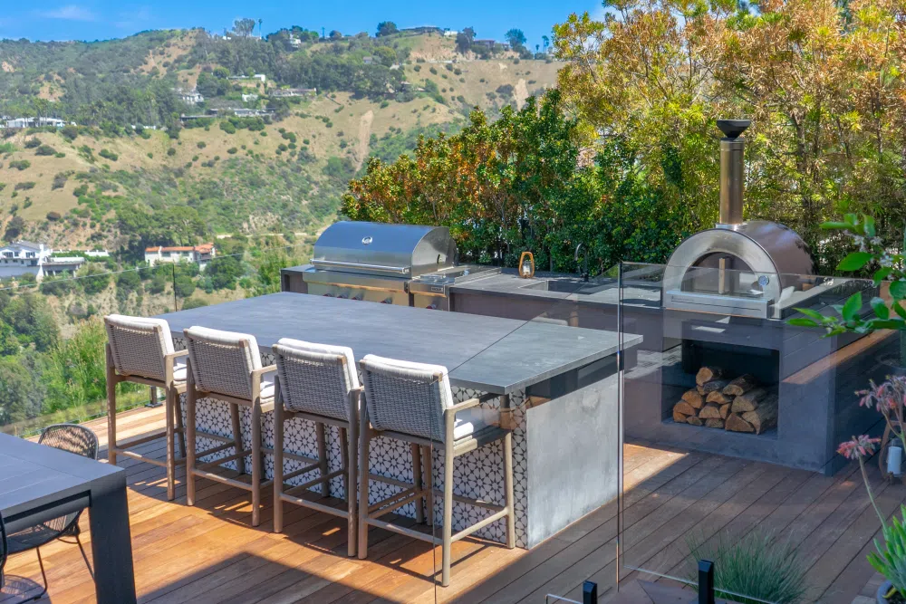 Outdoor Kitchens